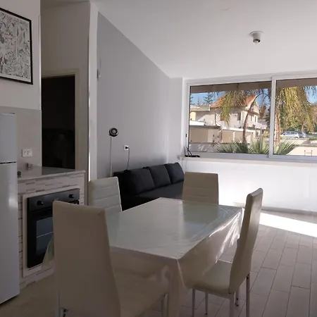 Sapori Di Mare Apartment *